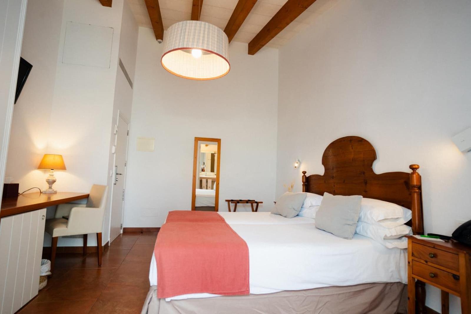 Hotel Rural Binigaus Vell Эс-Миджорн-Гран Экстерьер фото