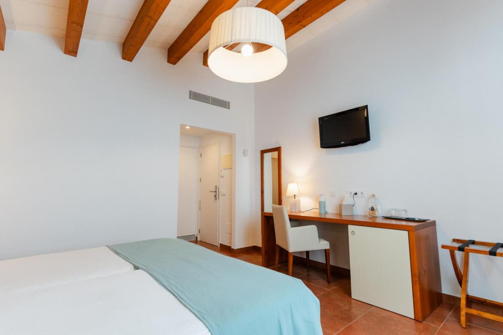 Hotel Rural Binigaus Vell Эс-Миджорн-Гран Экстерьер фото